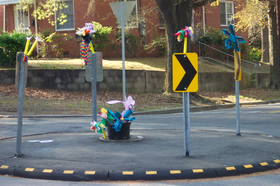 traffic_circle_easter.JPG